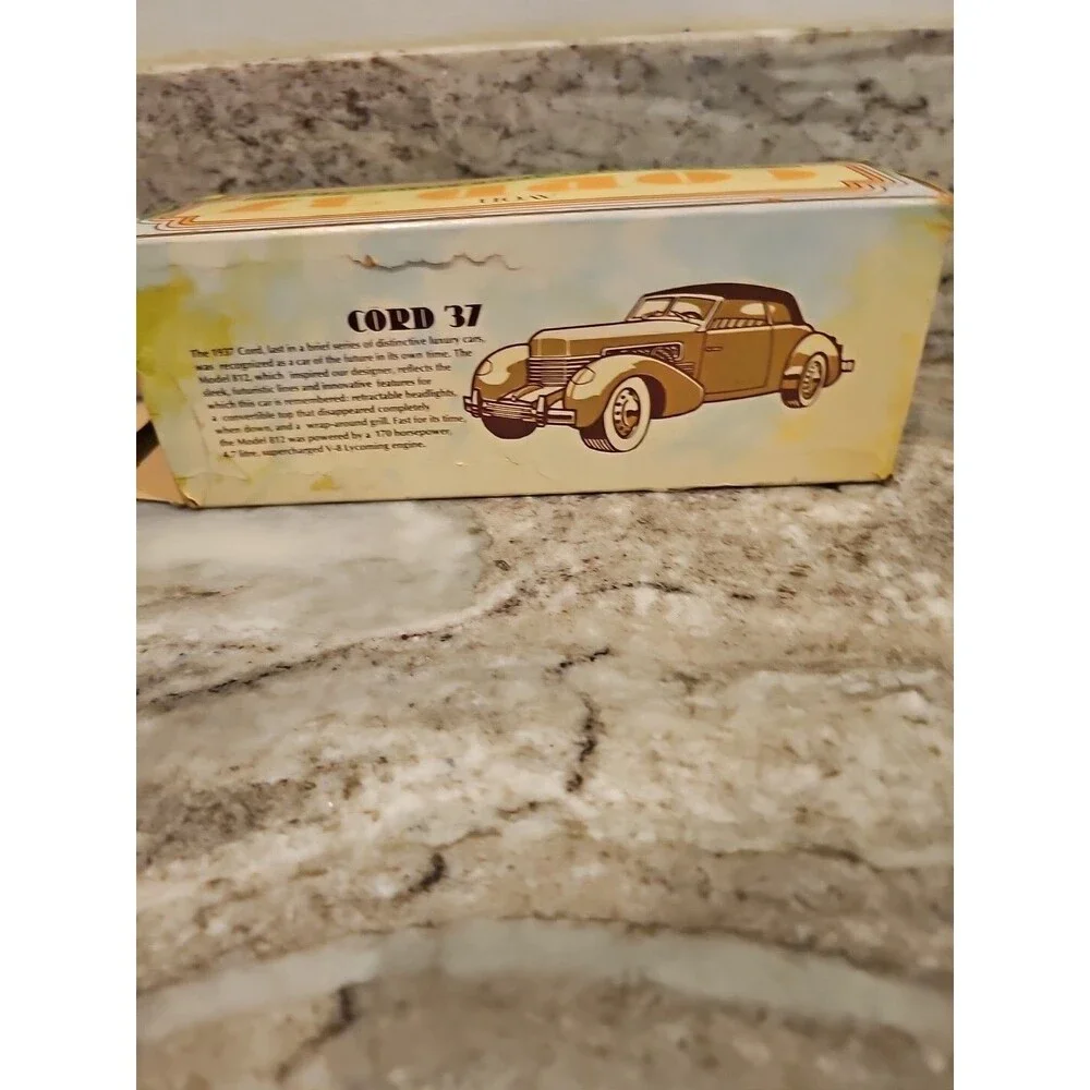 Avon vintage wild